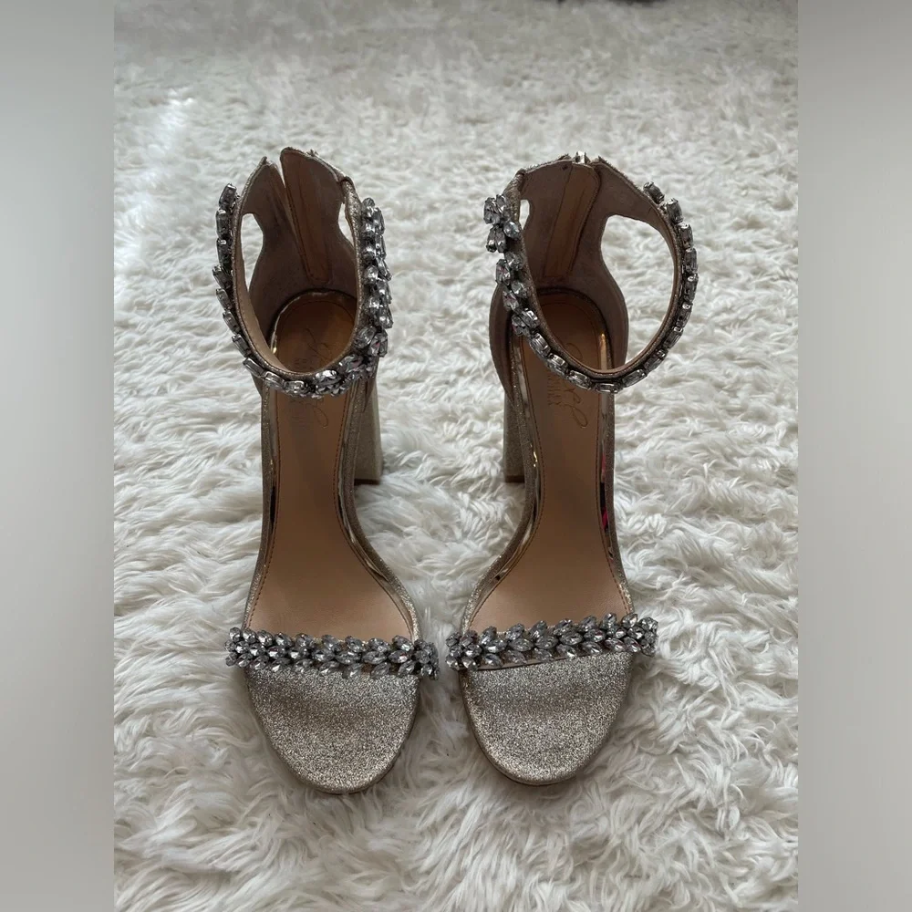 Jewel Badgley Mischka Mayra Ankle Strap Evening Shoe - gold glitter - Picture 3 of 8